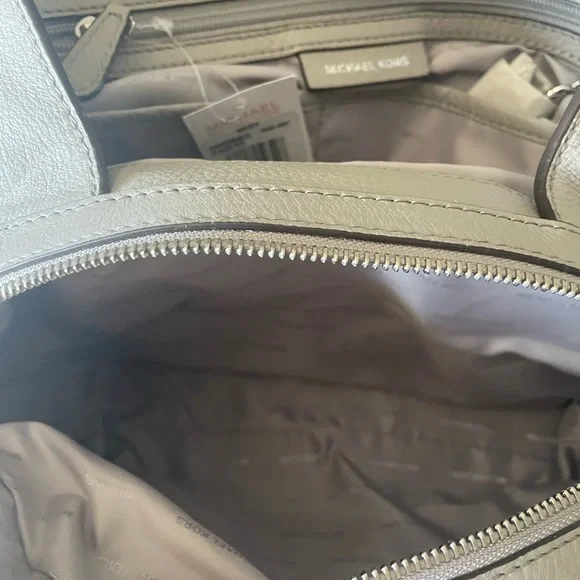 SOLD-🖤MICHAEL Michael Kors Raven Large Shoulder Bag - Picture 11 of 15